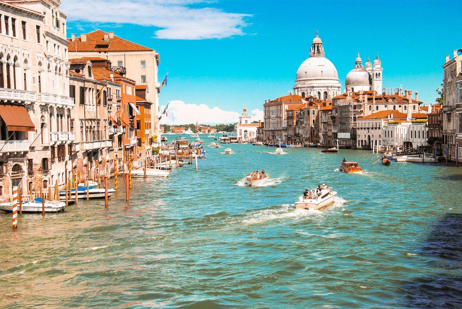 Image of the Wavee Global Italy eSIM